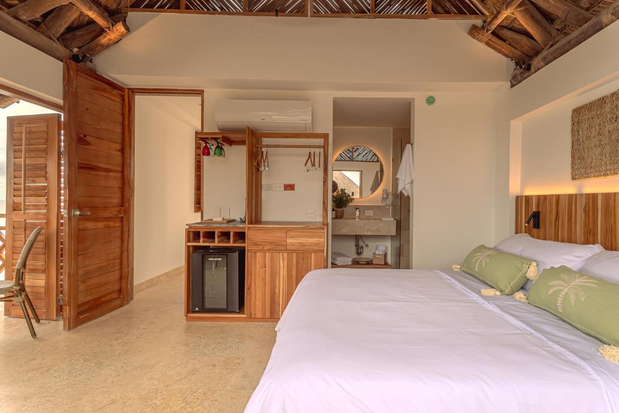 Islawa Soy Local - Isla Privada Hotel Baru Bagian luar foto