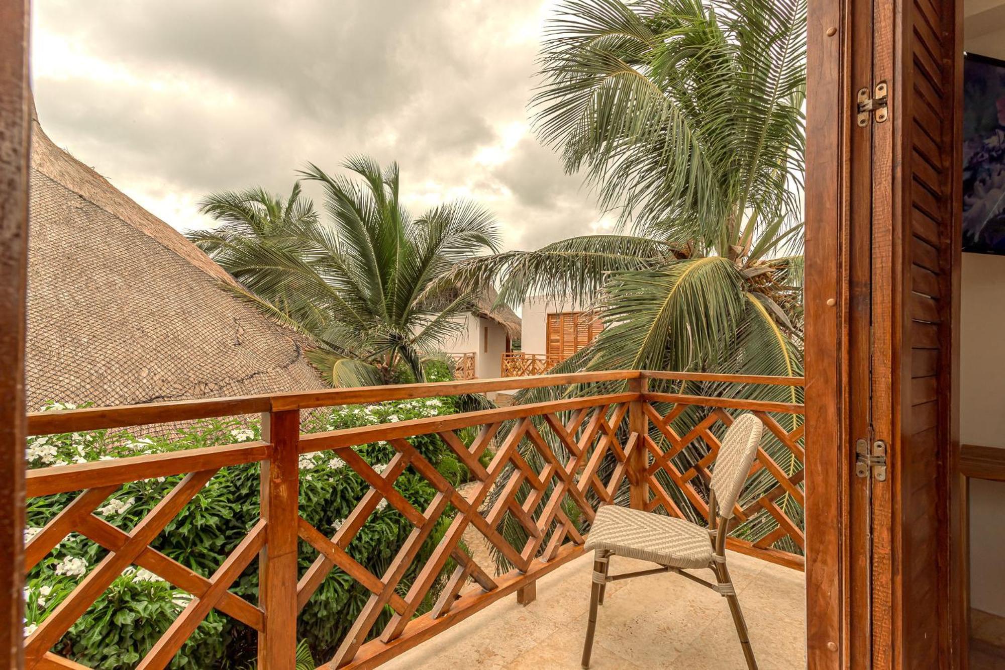 Islawa Soy Local - Isla Privada Hotel Baru Bagian luar foto