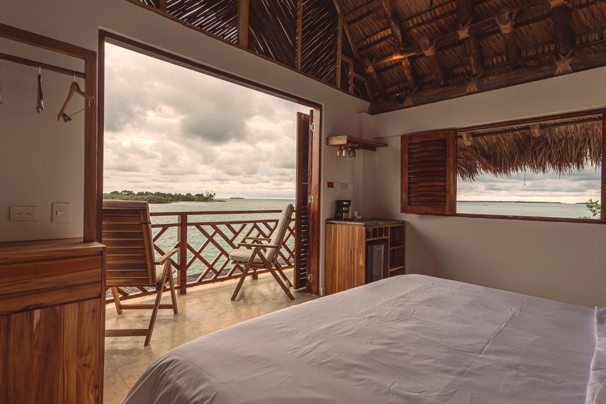 Islawa Soy Local - Isla Privada Hotel Baru Bagian luar foto