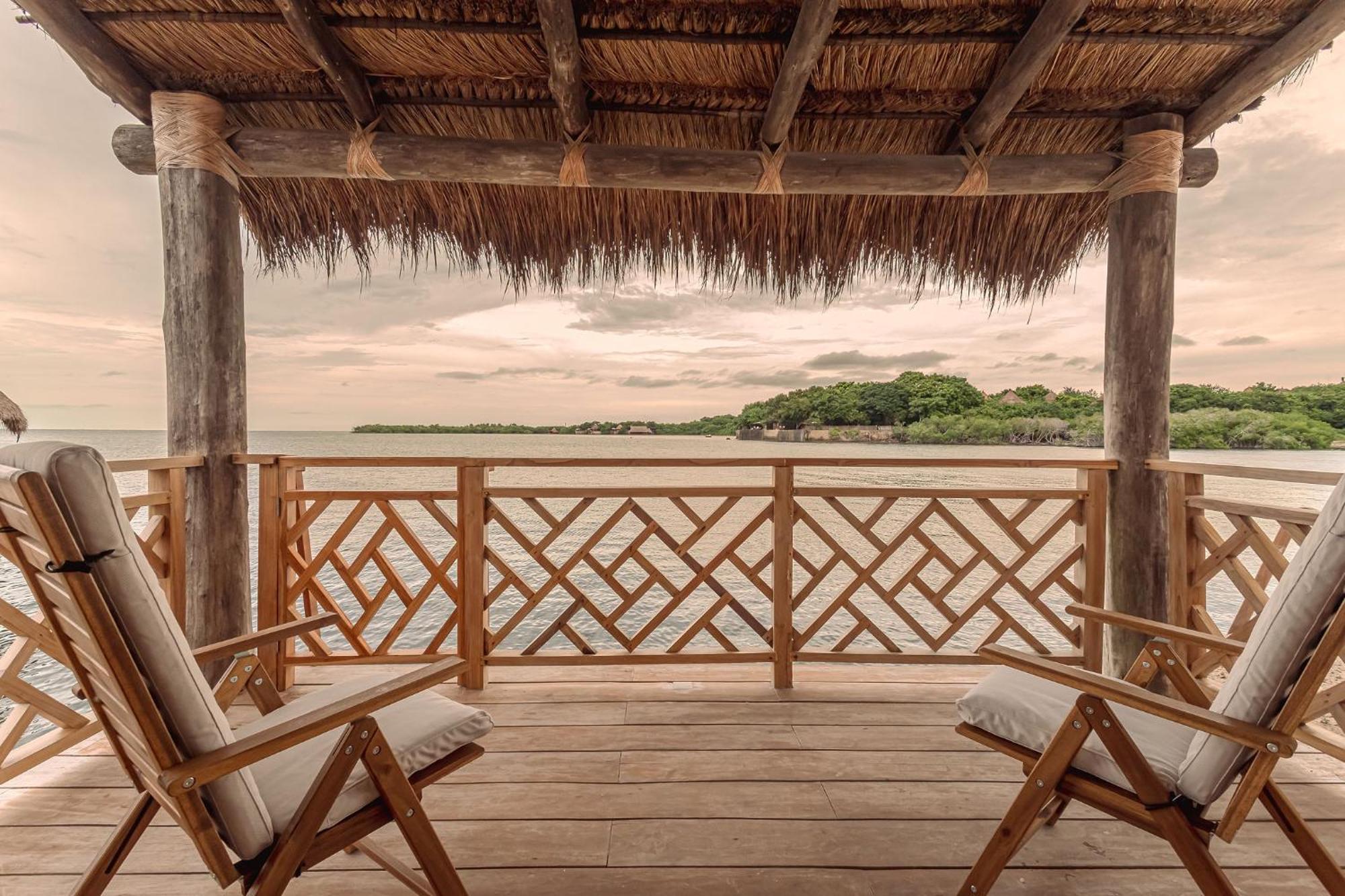Islawa Soy Local - Isla Privada Hotel Baru Bagian luar foto