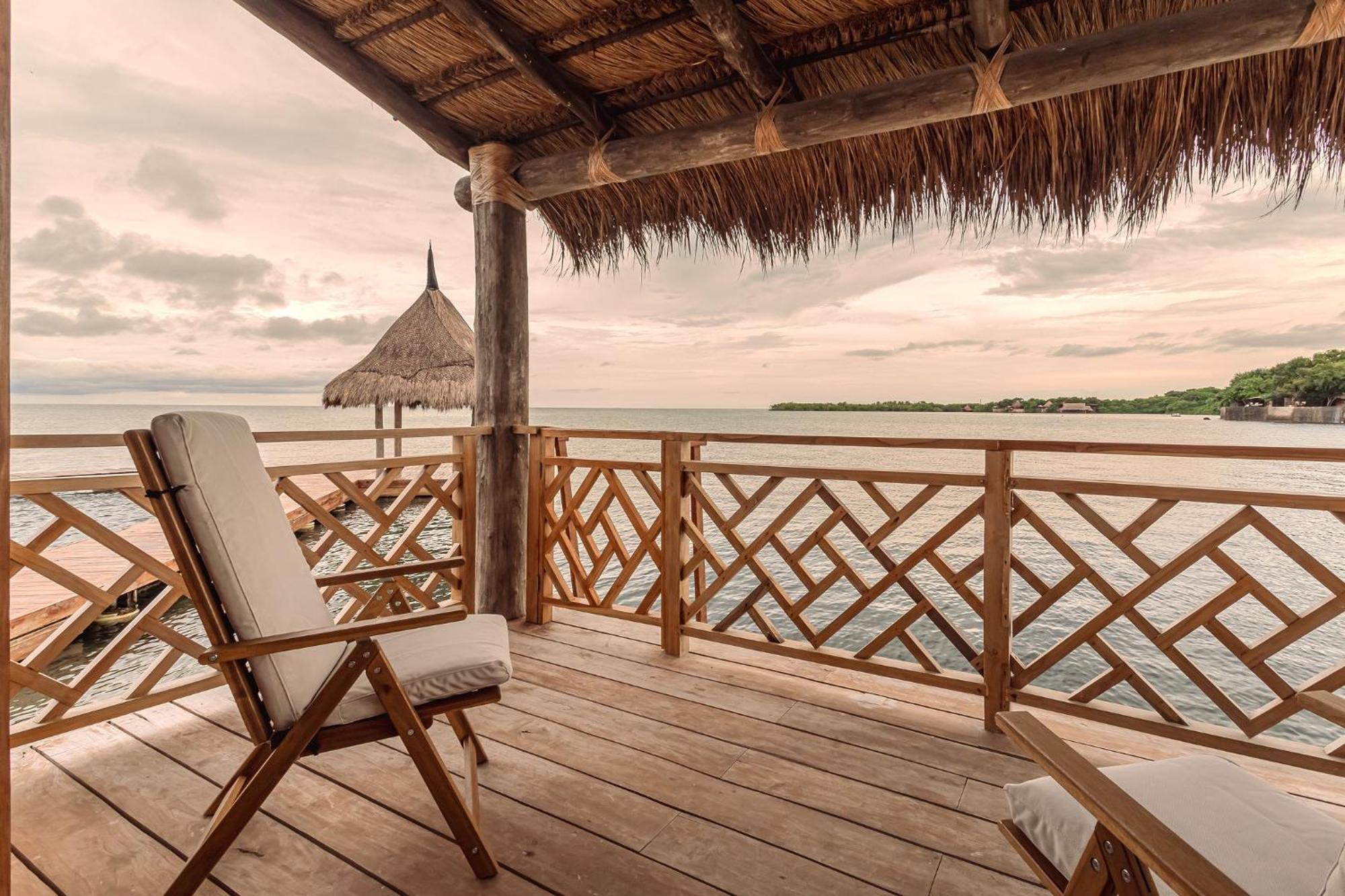 Islawa Soy Local - Isla Privada Hotel Baru Bagian luar foto