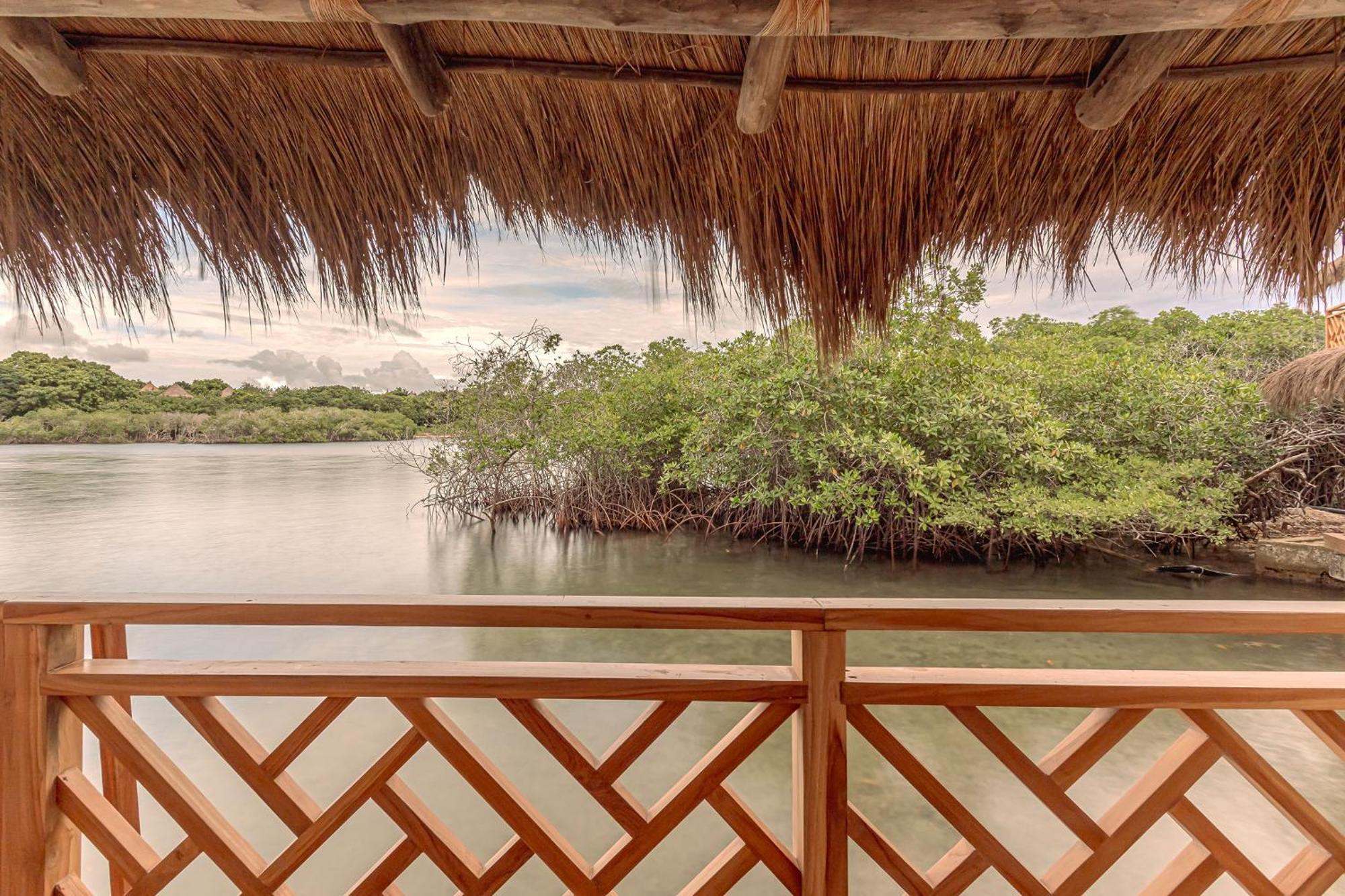 Islawa Soy Local - Isla Privada Hotel Baru Bagian luar foto